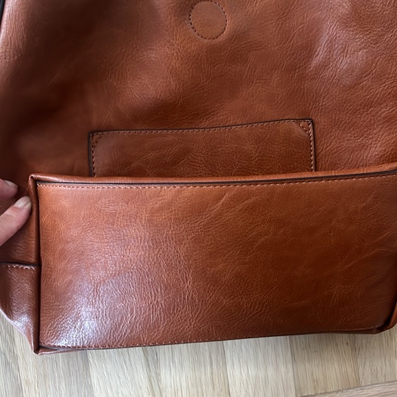 Joy Susan “Hobo” Bag in Chicory - Picture 8 of 9